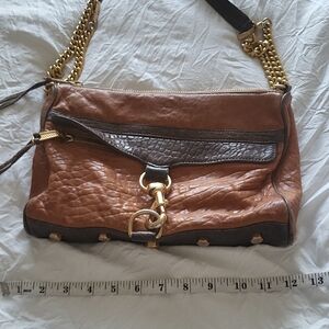 Elegant Two-Tone Leather Crossbody Bag